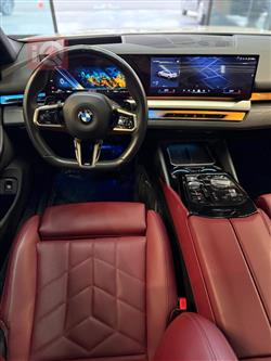 بی ئێم دەبڵیو سیریەس 5